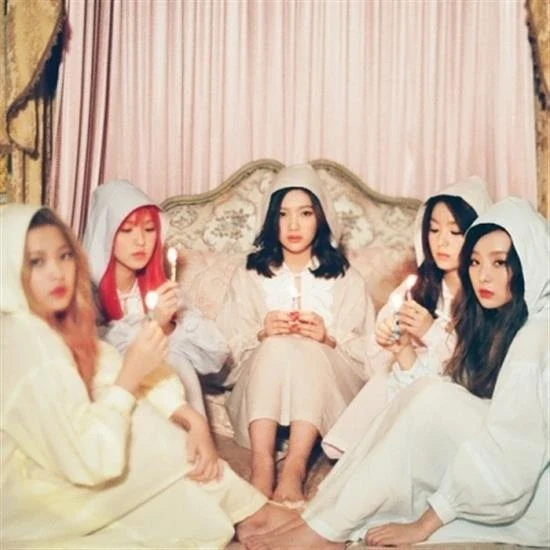 RED VELVET THE VELVET 2ND MINI ALBUM 2 RED VELVET THE VELVET 2ND MINI ALBUM