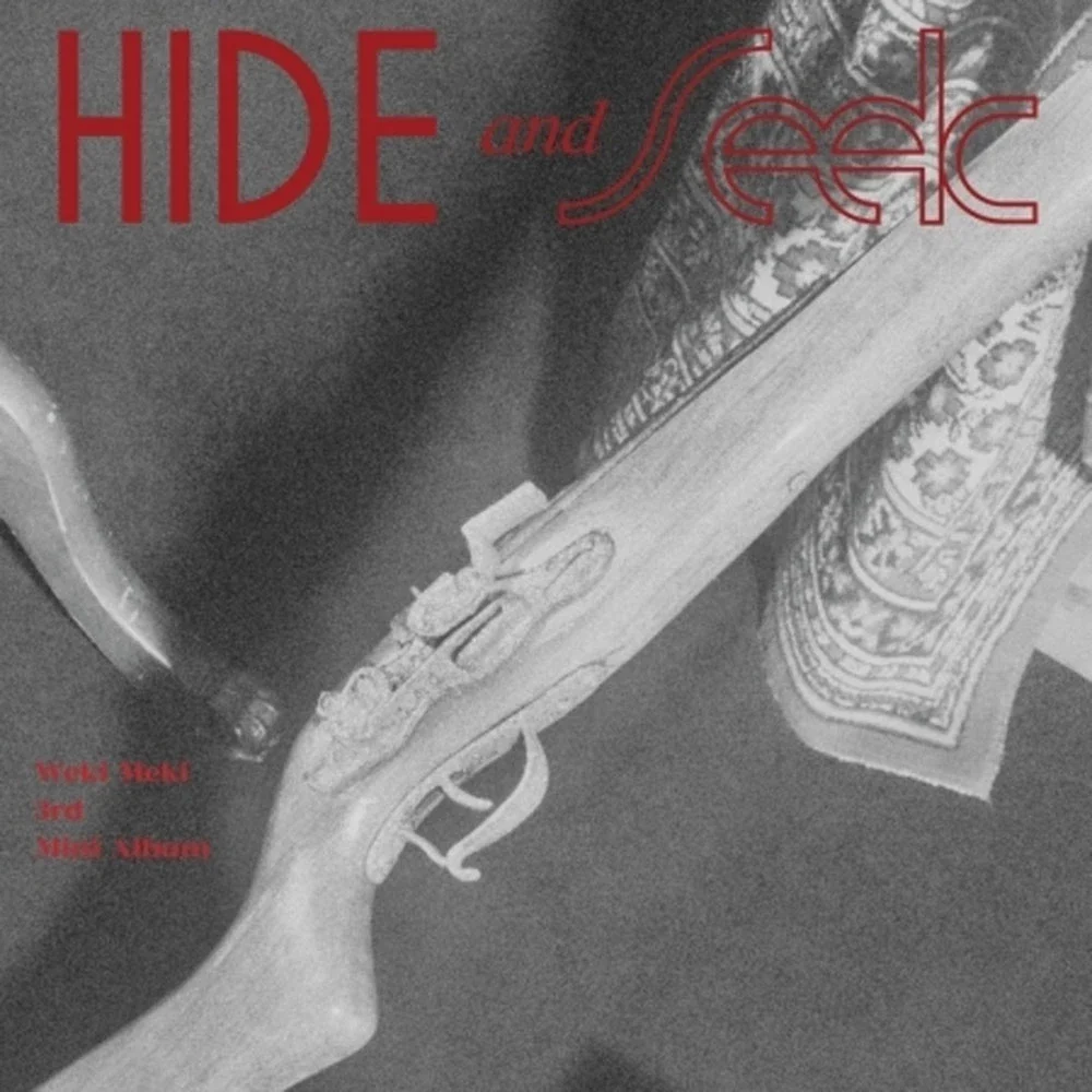 WEKI MEKI  HIDE AND SEEK  3RD MINI ALBUM  |  INCLUDES 2 RANDOM WEKI MEKI PHOTOCARDS PER ALBUM