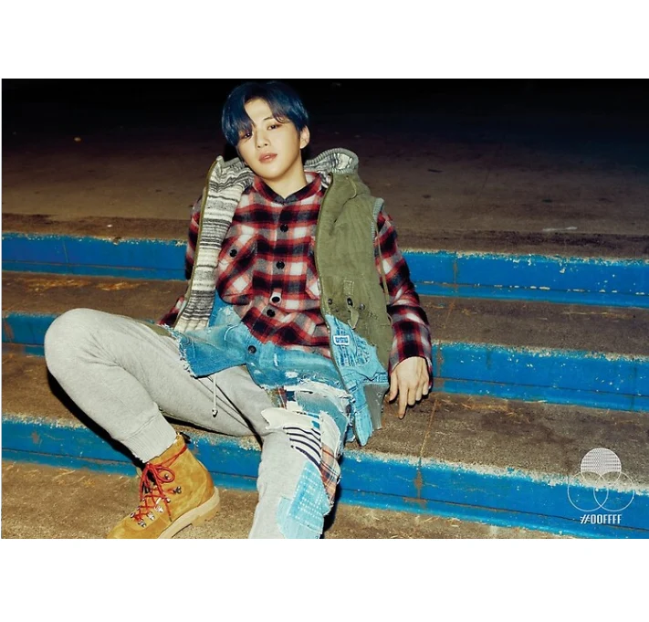 KANG DANIEL CYAN 1ST MINI ALBUM OFFICIAL POSTERS (2 POSTER SET) 3 KANG DANIEL CYAN 1ST MINI ALBUM OFFICIAL POSTERS (2 POSTER SET)
