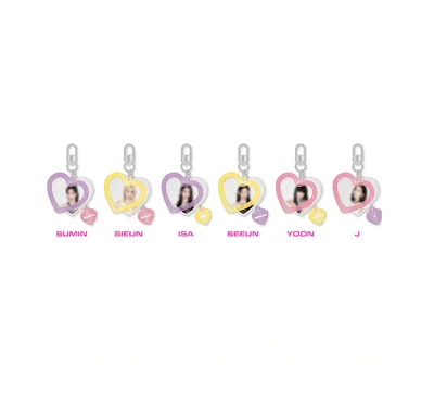 STAYC OFFICIAL MERCHANDISE YOUNG LUV.COM HEART KEYRING 2 STAYC OFFICIAL MERCHANDISE YOUNG LUV.COM HEART KEYRING