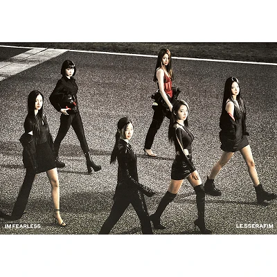 LE SSERAFIM 1ST MINI ALBUM FEARLESS POSTER | VERSION A
