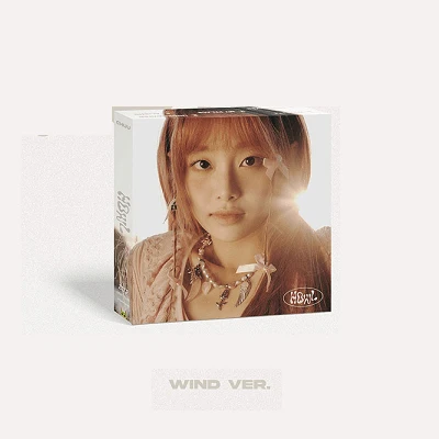 CHUU 1ST MINI ALBUM  HOWL