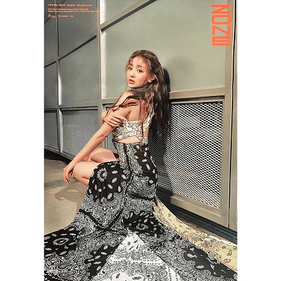 TWICE JIHYO 1ST MINI ALBUM ZONE POSTER | Z VER. 2 TWICE JIHYO 1ST MINI ALBUM ZONE POSTER | Z VER.